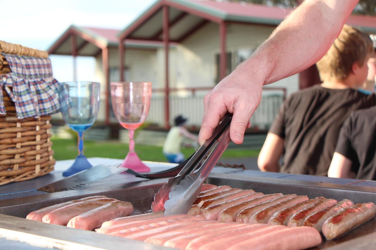 Warrnambool Motel And Holiday Park Kültér fotó